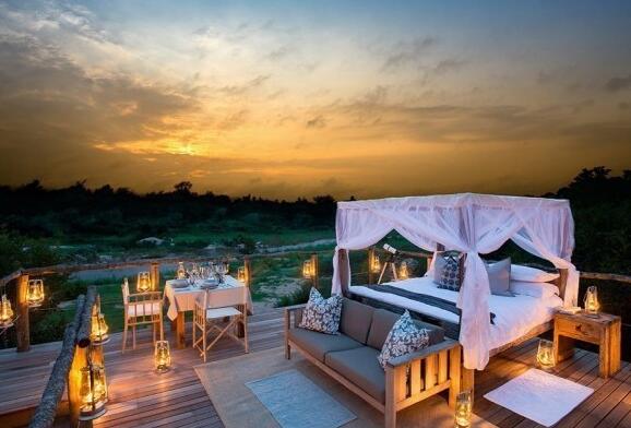 星空當被子：揭秘十大露天臥室酒店